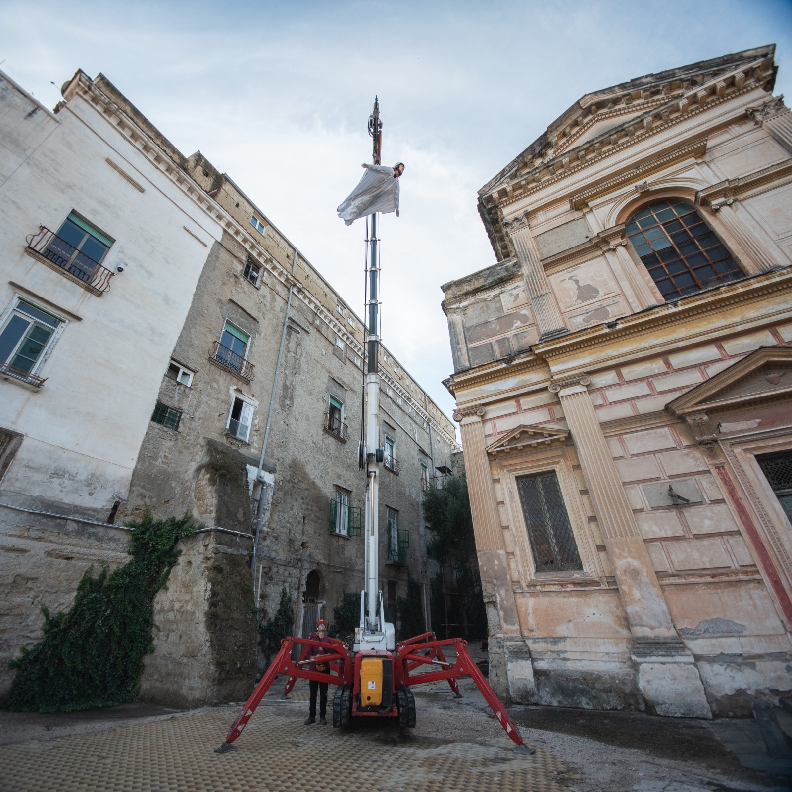 Reverie, Sogno 5: Icaro, Casa Morra, Napoli